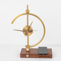 Lampe de chevet de luxe avec horloge à quartz et chargeur sans fil, décoration d'intérieur, lampe de table de chevet, charge sans fil pour téléphone portable