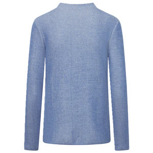 Suéter minimalista para mujer diseñado para un uso cómodo, fácil de combinar y para la moda casual diaria. - Product Image 3