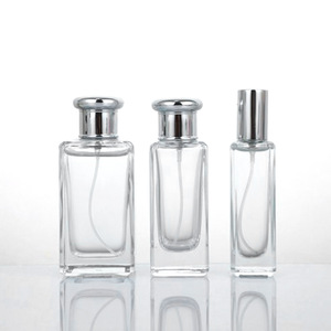 ขวดน้ำหอมแก้วทรงเหลี่ยม ปากขวดแบบ Crimp  ขวดแก้วใสแบบกดพ่นละอองละเอียด - Product Image 1