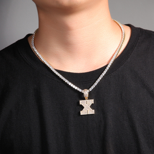 Uwin New Arrival Phụ Nữ Brass CZ Baguette Thư Mặt Dây Chuyền Vòng Cổ Ban Đầu Vàng Màu Thư Tên Mặt Dây Chuyền Trang Sức - Product Image 6