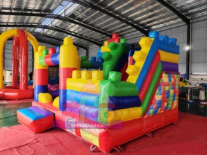 Château gonflable arc-en-ciel vibrant avec tour multicolore et entrée en arc pour enfants, aire de jeux intérieure et extérieure - Product Image 2