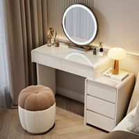 Ensemble de commodes en bois massif style vintage moderne avec miroir éclairé, design intégré pour bureau de toilette de luxe et rangement pour dressing