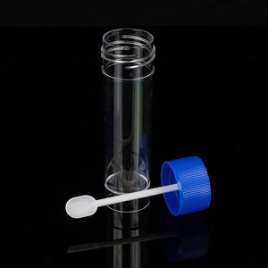 Vaso recolector de heces Chengbao de 25 ml con cuchara y tapa de rosca para uso médico - Product Image 1