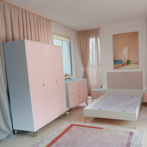 Set di Mobili per Camera da Letto per Bambini in Legno Rosa e Bianco con Funzioni di Archiviazione per Neonati e Bambini Arredamento per la Casa - Product Image 1