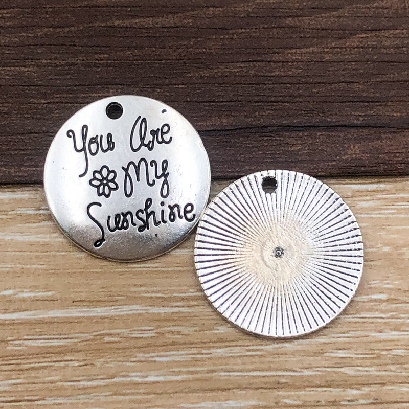 Une lettre : tu es mon rayon de soleil 25*25mm-3.4g-8995