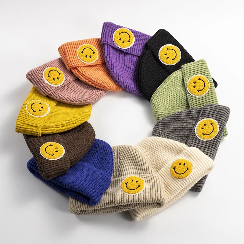 Smiley face wool thickened knitted hat sweet style cold protection in autumn and winter warm fashion trendy cold hat