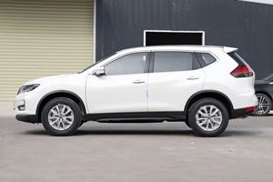 Voitures Nissan d'occasion <span class=keywords><strong>2022</strong></span> X-Trail 300CVT 2WD avec toit ouvrant, 5 places, SUV compact automatique en stock - Product Image 4