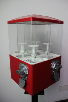 Distributeur de bonbons en ABS et en métal de style nouveau, machine à bonbons avec systèmes de paiement par pièces et jetons