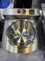 Machine à faire fondre le chocolat en acier inoxydable de haute qualité pour la fabrication de chocolat