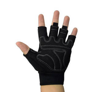 Gants de fitness demi-doigts en polyester, respirants, légers, haute performance, pour haltérophilie, avec logo personnalisé, prix abordable, les plus vendus - Product Image 4
