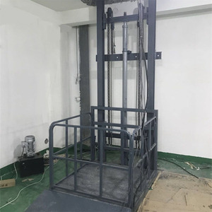 Elevador de carga cerrado completamente enjaulado para puertas de entrada y salida de puertas <span class=keywords><strong>mezza</strong></span> de almacén - Product Image 4