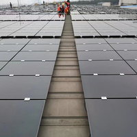 Nouveauté Système de montage de panneau solaire à couche mince Conception de pince intermédiaire sans cadre pour une installation facile des panneaux solaires