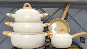 Batterie de cuisine fonctionnelle 9 pièces forgée, comprenant une <span class=keywords><strong>casserole</strong></span> de 16 cm et une poêle de 24 cm, antiadhésive blanche, offre spéciale, fabrication OEM Chine - Product Image 5