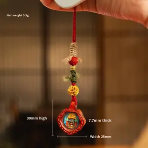 Pendentif Thangka peint à la main, style tibétain, Tsa Tsa Thangka, breloque de sac avec cinq voies de richesse, yeux de Tara verte et Wuye - Product Image 4