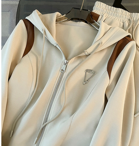 Ensemble décontracté pour femmes d'automne <span class=keywords><strong>avec</strong></span> <span class=keywords><strong>veste</strong></span> à capuche et <span class=keywords><strong>pantalon</strong></span> <span class=keywords><strong>large</strong></span> en coton et polyester, tenue deux pièces - Product Image 2