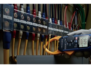 Hioki CM4141-90 TRMS AC (2000 A) con Adaptador Inalámbrico Z3210 - Product Image 4