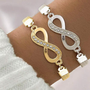 Pulsera de Cadena con Eslabones Infinitos Chapada en Oro, Joyería de Moda Unisex para Regalo - Product Image 4