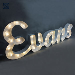 Ensemble de lettres de fête à Led pour chapiteau, 4 pieds, en métal - Product Image 2