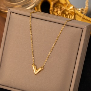 Collares de Cadena de Eslabones de Acero Inoxidable Chapados en Oro de 18K, Modernos y a la Moda 2024, Joyería Religiosa con Forma de Mariposa, Unisex - Product Image 3