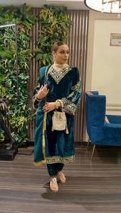 Robes pour femmes Costume droit en rayonne et coton avec Dupatta pour vêtements de fête de l'exportateur et du fabricant indiens - Product Image 2