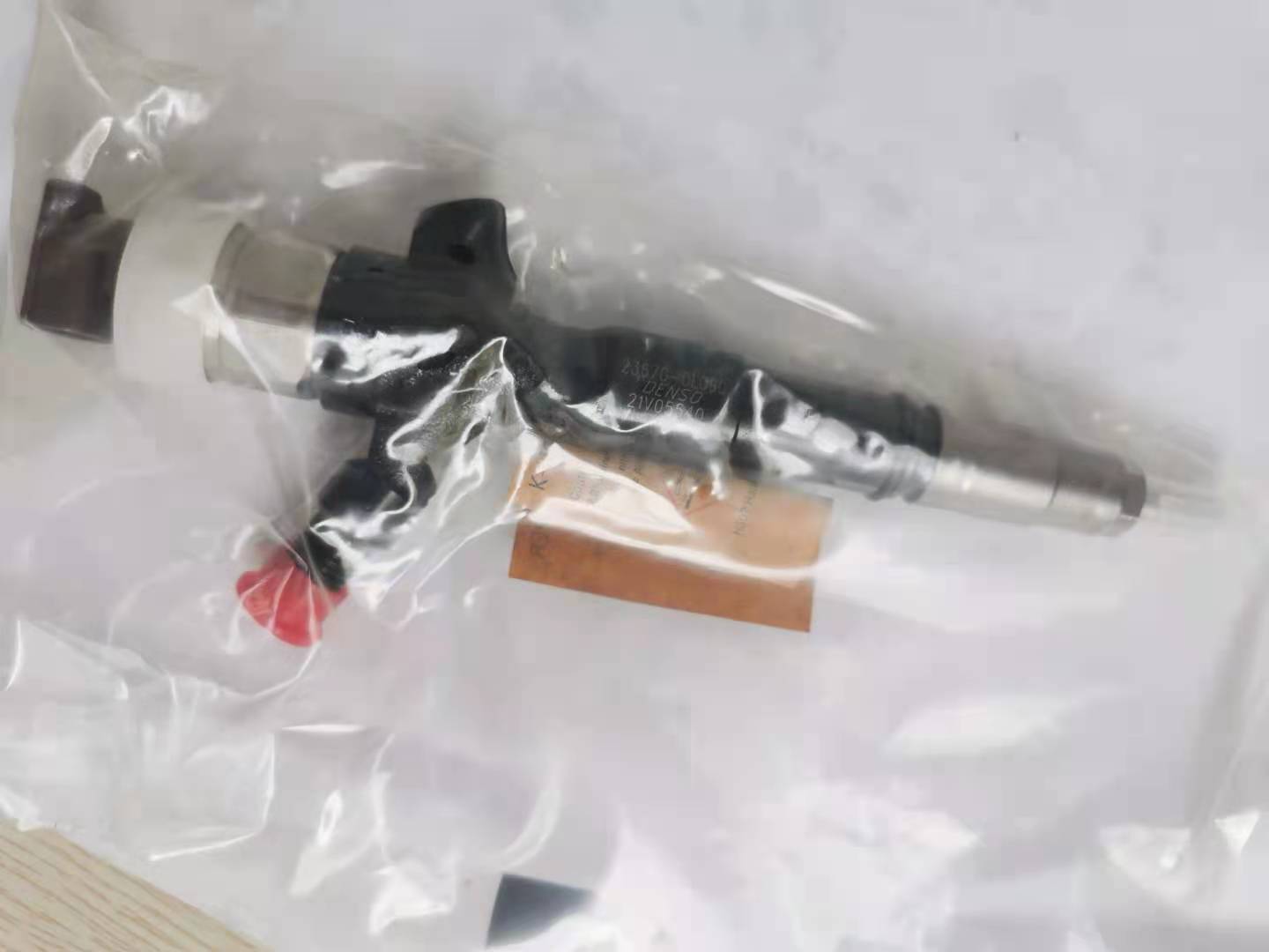 23670-0L090 injector common rail injector 23670-0L090 095000-0520 for Toyota Hilux 2KD-FTV 1KD-FTV D4D fuel injector 23670-0L090