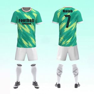 เสื้อฟุตบอลย้อนยุคแบบสั่งทำปี 2026 ขายส่ง แห้งเร็ว ระบายอากาศได้ดี ผลิตจากโพลีเอสเตอร์/ผ้าฝ้าย พิมพ์ลายด้วยความร้อน แบบสั้น - Product Image 1