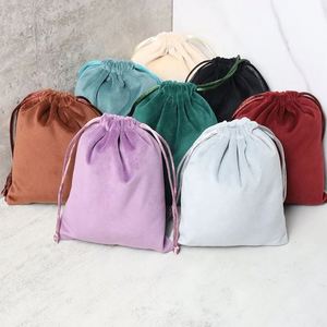 ถุงกำมะหยี่สีดำแบบกำหนดเองพร้อมเชือกผูก สำหรับใส่ของใช้ในบ้าน ใช้ถุงกำมะหยี่พร้อมโลโก้ - Product Image 4