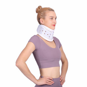 Verstellbare leichte Hals stütze für die Halswirbel säule mit Kinns tütze zur Schmerz linderung bei steifen Nacken verletzungen - Product Image 3