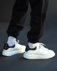 Chaussures de marche lumineuses en cuir véritable pour hommes, à lacets, imperméables, plateforme, été-automne, respirantes et confortables, vente en gros OEM ODM - Product Image 1