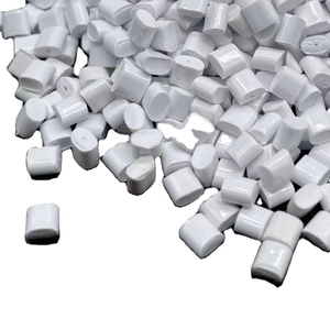 Granuli Trasparenti in TPX Vergine ad Alta Trasmissione Luminosa, Antigraffio, per Produzione di Massa di Parti Ottiche in Plastica - Product Image 1