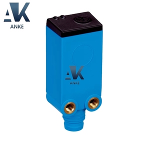 Capteur de proximité capacitif CQ4-08EPSKT1 Taille CQ Type inductif avec sortie NPN - Product Image 1