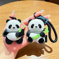 Llavero de cuero con forma de panda y mosquetón, diseño de panda de cuero con flor de dibujos animados, regalo de lujo para parejas