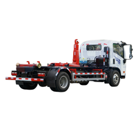 Camion benne hydraulique de collecte de déchets en gros avec système de levage à crochet pour conteneurs de déchets