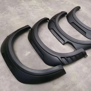 โรงงาน KQD ขายดี บังโคลนรถยนต์ทรงสปอร์ตสีดำ ABS สำหรับ ISUZU DMAX - Product Image 2