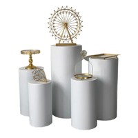 Présentoirs cylindriques dorés en fer forgé 5 pièces RHD pour gâteaux de mariage, desserts et tables de présentation pour la Saint-Valentin et les fêtes de Noël