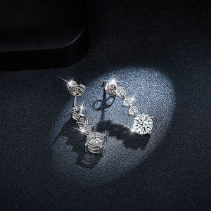 Pendientes de Lujo Unisex con Certificado, Diseño de Llave, Silicona y Aleación de Estaño, Moissanita - Product Image 3