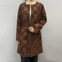 Manteau en cuir suédé véritable en peau de mouton, motif floral tendance, trench-coat en cuir ajouré pour femme avec ceinture