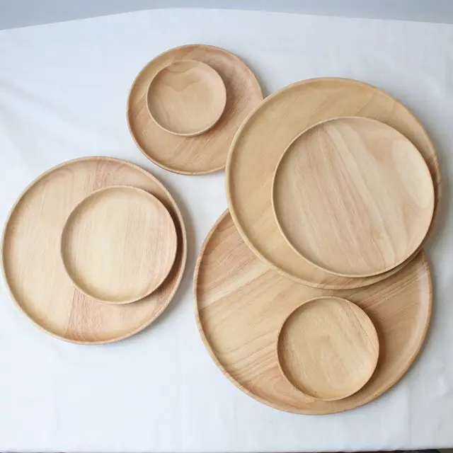 子供のための5つの異なるサイズの木製プレートセットの食品グレードのカスタマイズ可能な木製プレートナチュラルカラーラバーウッドプレート
