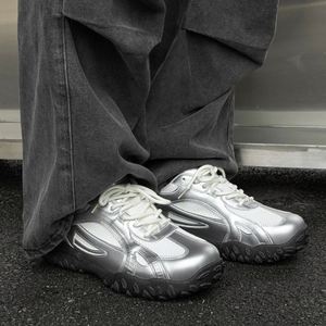 Chaussures décontractées personnalisables en cuir véritable, respirantes, légères, à enfiler, avec semelle épaisse en maille, tendance mode - Product Image 2