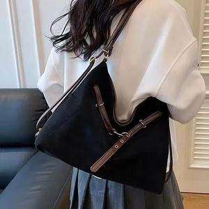 Wholesale Lady Vintage Three-Strap <b>Zip</b> Closure National Style PU Portable <b>Tote</b> Bag Fashion Large Capacity Women Shoulder Bag - Product Image 1