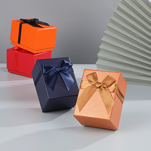Bán Buôn Bowknot Cứng Nhắc Vuông Bao Bì Hộp Với Có Thể Tái Chế Bìa Tùy Chỉnh Thiết Kế Đối Với Trang Sức & Đồng Hồ - Product Image 4