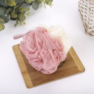 Limpieza corporal colores mezclados <span class=keywords><strong>lufa</strong></span> al por mayor malla <span class=keywords><strong>de</strong></span> <span class=keywords><strong>baño</strong></span> esponja exfoliante suave ducha grande bolas <span class=keywords><strong>de</strong></span> soplo con cue - Product Image 2