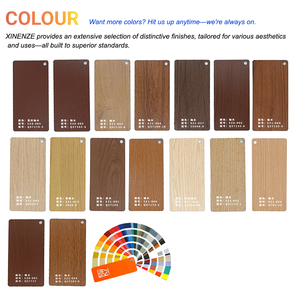 Panneaux de soffite en aluminium à grain de bois isolés avec des ouvertures en métal pour le revêtement mural et de plafond extérieur - Product Image 3