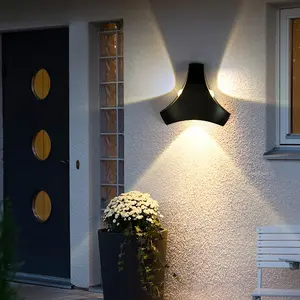 3W Buitenmuurlamp Waterdichte Gang Trapbinnenplaatsdeur Buiten Led Superheldere Waterdichte Lamp Driehoek Buitenlamp