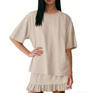 Ensemble de vêtements de détente surdimensionnés pour femmes - Haut à manches courtes et short à volants - Tenue en 2 pièces - Vêtements de maison - Pyjama - Mode - Product Image 4