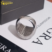 Bague Chevalière Homme Personnalisée en Argent Sterling 925 avec Moissanite Ronde et Baguette, Style Hip Hop Iced Out, Testée au Diamant - Vente en Gros