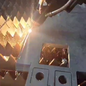 Machine de découpe laser à fibre 3000W panneau et pièce en acier de précision coupe refroidissement par eau pour le traitement automatique de la tôle - Product Image 6