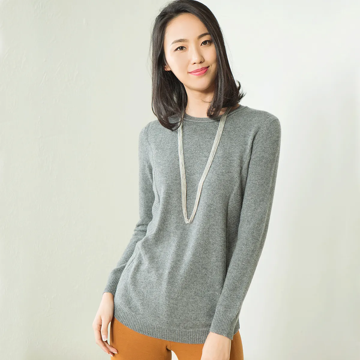 Winter warm fashion knitted cashmere pullover crew neck women sweater