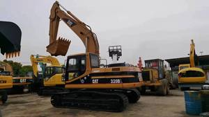 Venta de Excavadora de Cadenas CAT 320BL Usada (20 Toneladas) a Bajo Precio Está en buen estado y viene con una garantía de un año. - Product Image 5