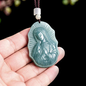 Pendentif Vierge Marie en Jadeite Naturelle Bleue (Jade de l'Eau) – Cadeau Religieux Chrétien UNISEXE avec Certificat d'Expertise GY44 - Product Image 3